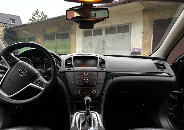 Opel Insignia cena 27500 przebieg: 220000, rok produkcji 2009 z Skawina małe 121